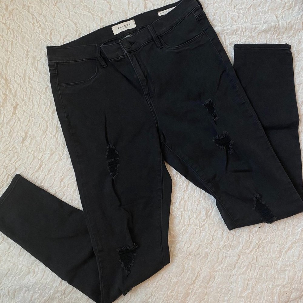 black ripped Pacsun jeggings